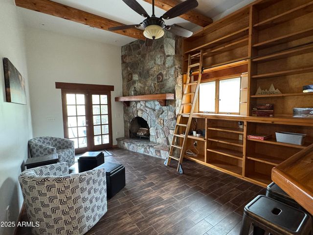 40445 N 32ND Street, Cave Creek, AZ 85331