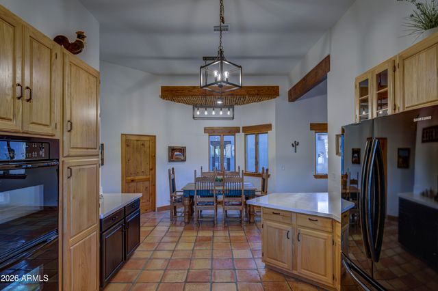 40445 N 32ND Street, Cave Creek, AZ 85331