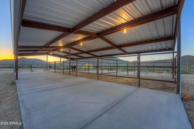 40445 N 32ND Street, Cave Creek, AZ 85331