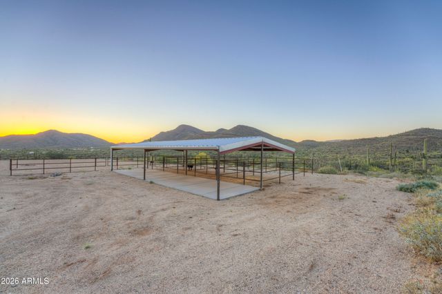 40445 N 32ND Street, Cave Creek, AZ 85331