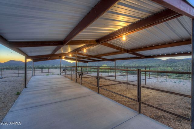 40445 N 32ND Street, Cave Creek, AZ 85331