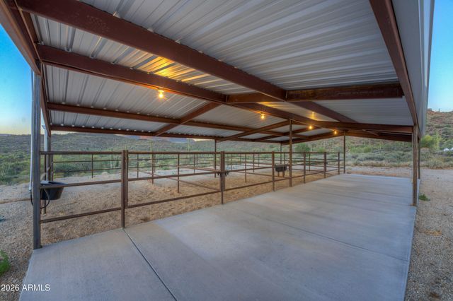 40445 N 32ND Street, Cave Creek, AZ 85331