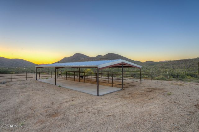 40445 N 32ND Street, Cave Creek, AZ 85331