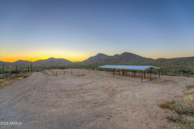 40445 N 32ND Street, Cave Creek, AZ 85331