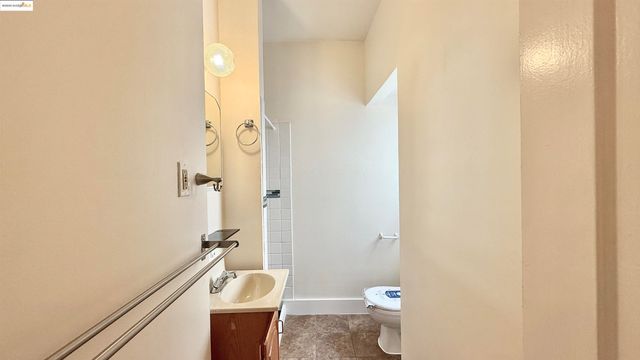 6446 Colby St, Oakland, CA 94618