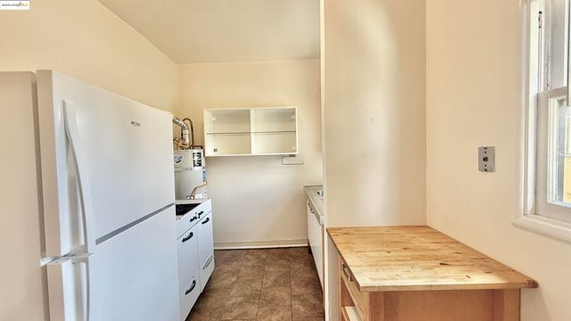 6446 Colby St, Oakland, CA 94618