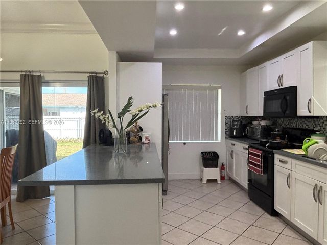 28211 SW 136th Pl, Homestead, FL 33033