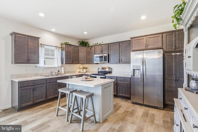 222 BUTTERNUT DR, Oxford, PA 19363