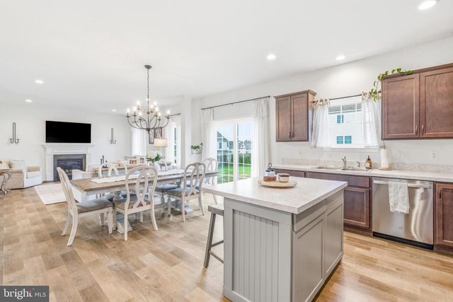 222 BUTTERNUT DR, Oxford, PA 19363