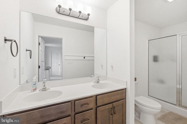 222 BUTTERNUT DR, Oxford, PA 19363