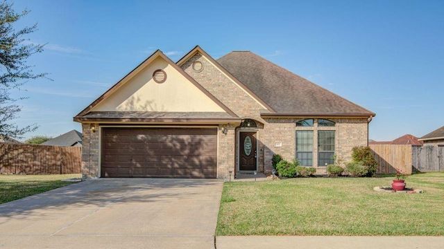 107 Meadowlark Court, Richwood, TX 77566