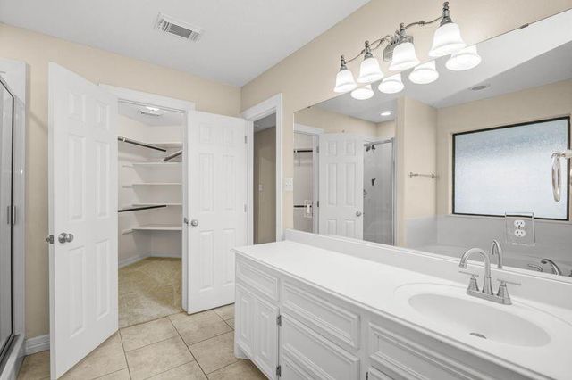 107 Meadowlark Court, Richwood, TX 77566