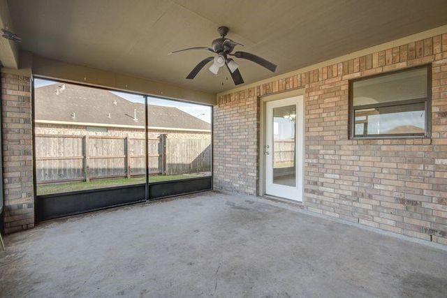 107 Meadowlark Court, Richwood, TX 77566