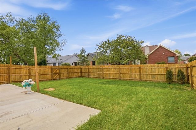 9469 Country Path Trail, Miami Twp, OH 45342
