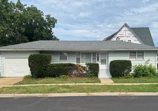 215 Judge Avenue, Waukegan, IL 60085