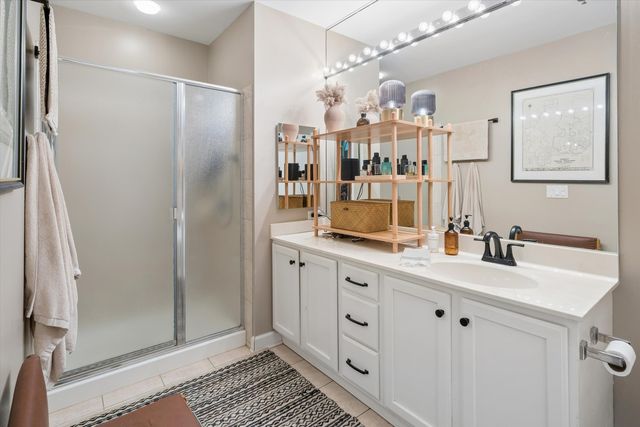 1322 S Prairie Avenue 1706, Chicago, IL 60605
