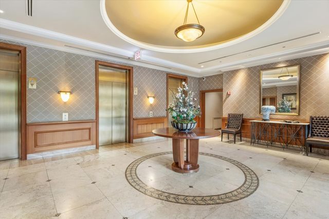 1322 S Prairie Avenue 1706, Chicago, IL 60605