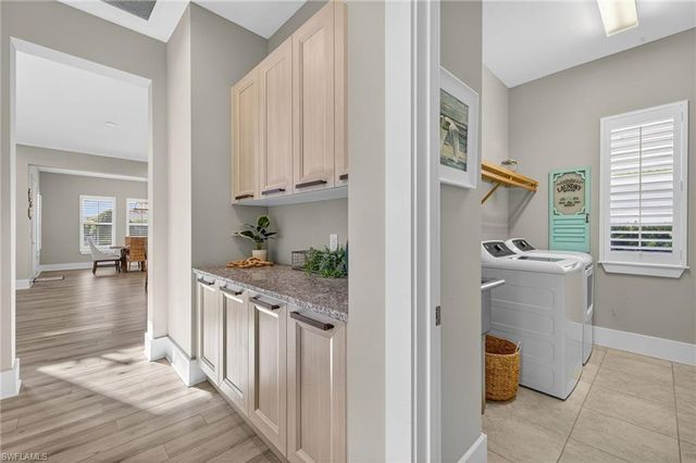 14832 Dockside LN, Naples, FL 34114