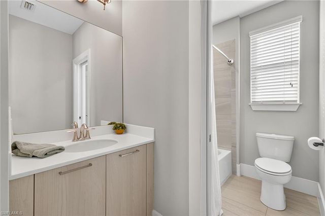 14832 Dockside LN, Naples, FL 34114