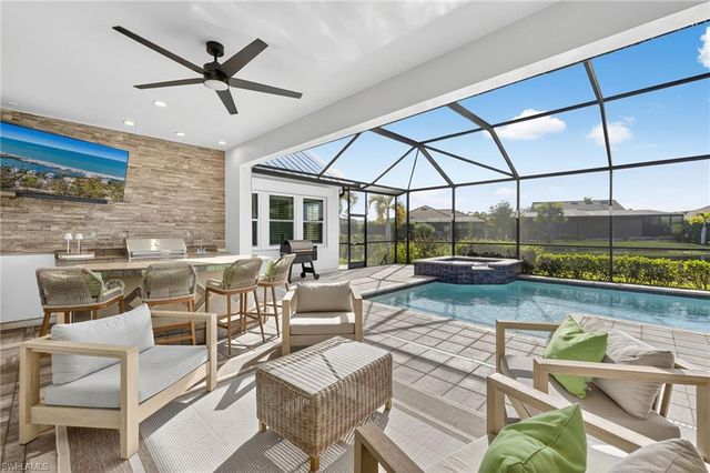 14832 Dockside LN, Naples, FL 34114