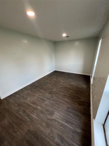 605 Meadowlake Drive, Noble, OK 73068