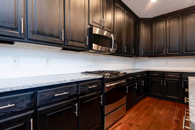 6008 S Mccann Avenue, Springfield, MO 65804