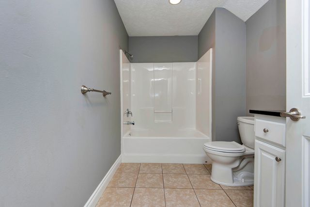 6008 S Mccann Avenue, Springfield, MO 65804