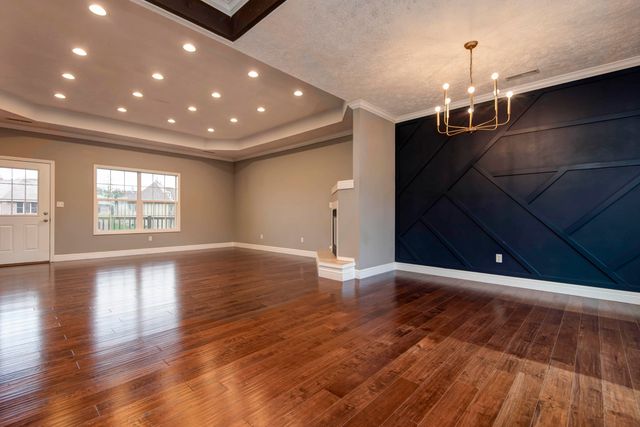 6008 S Mccann Avenue, Springfield, MO 65804