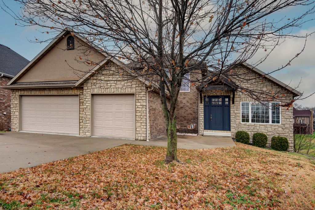 6008 S Mccann Avenue, Springfield, MO 65804