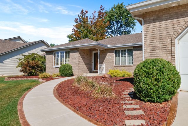 312 Fairfield Drive, Crown Point, IN 46307