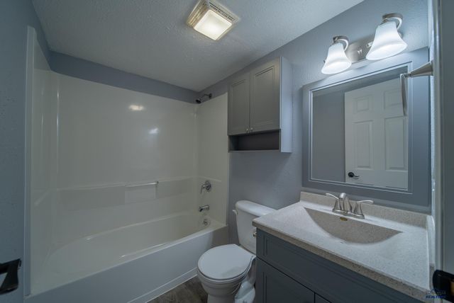 3400 HALL, Rapid City, SD 57702