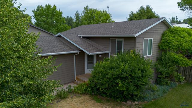3400 HALL, Rapid City, SD 57702