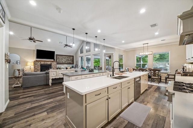 5050 Fm 222 Loop S, Coldspring, TX 77331