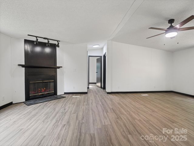 2270 Hartland Forest Drive, Morganton, NC 28655