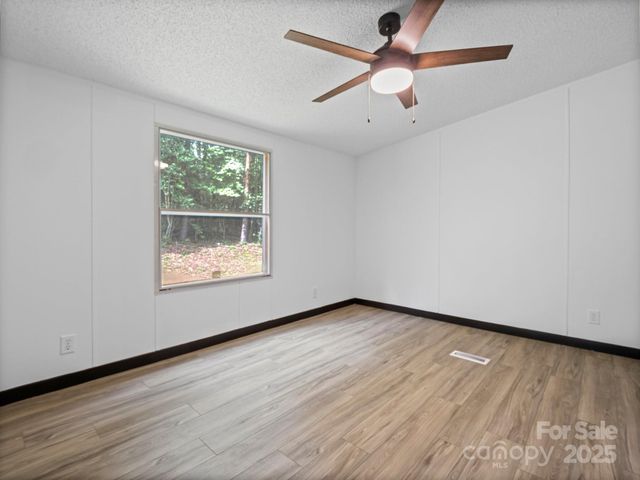 2270 Hartland Forest Drive, Morganton, NC 28655