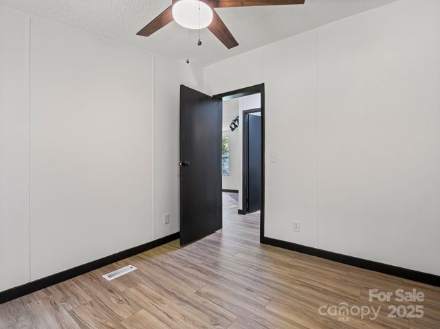 2270 Hartland Forest Drive, Morganton, NC 28655
