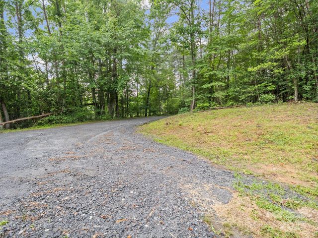 2270 Hartland Forest Drive, Morganton, NC 28655