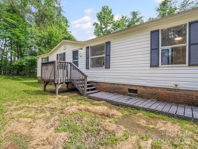 2270 Hartland Forest Drive, Morganton, NC 28655