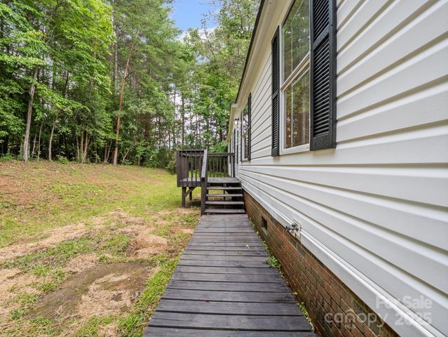 2270 Hartland Forest Drive, Morganton, NC 28655