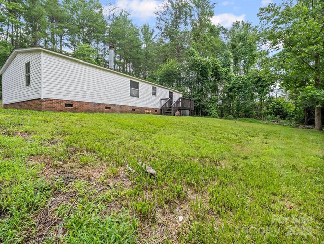 2270 Hartland Forest Drive, Morganton, NC 28655