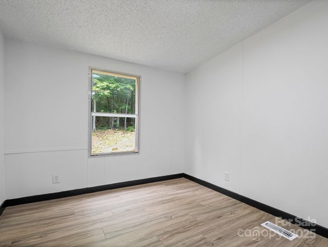 2270 Hartland Forest Drive, Morganton, NC 28655