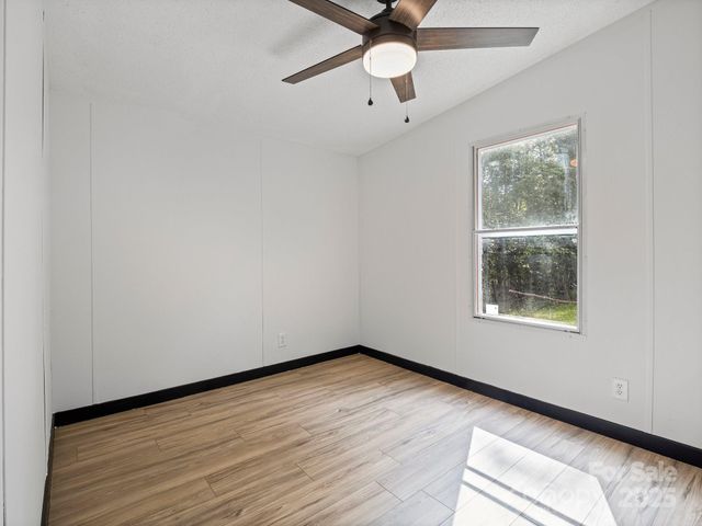 2270 Hartland Forest Drive, Morganton, NC 28655