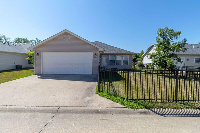 1881 FIELD ST, Columbia, MO 65203