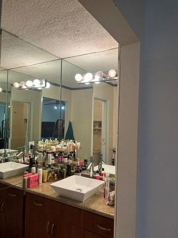 54 Matador Lane, Davie, FL 33324