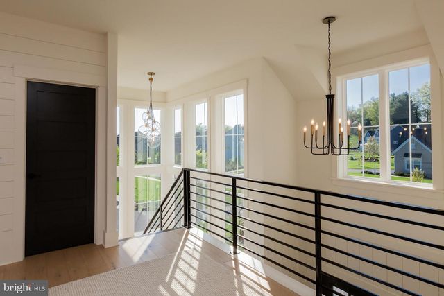 1016 VALLEY CROSSING DR, Lititz, PA 17543