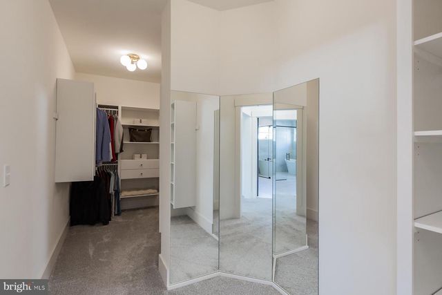 1016 VALLEY CROSSING DR, Lititz, PA 17543