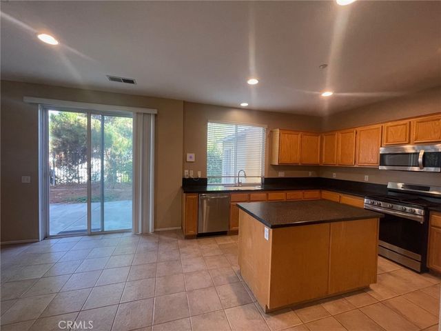 1434 Haddington Drive, Riverside, CA 92507
