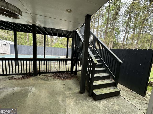 4065 Pate Branch Court, Loganville, GA 30052
