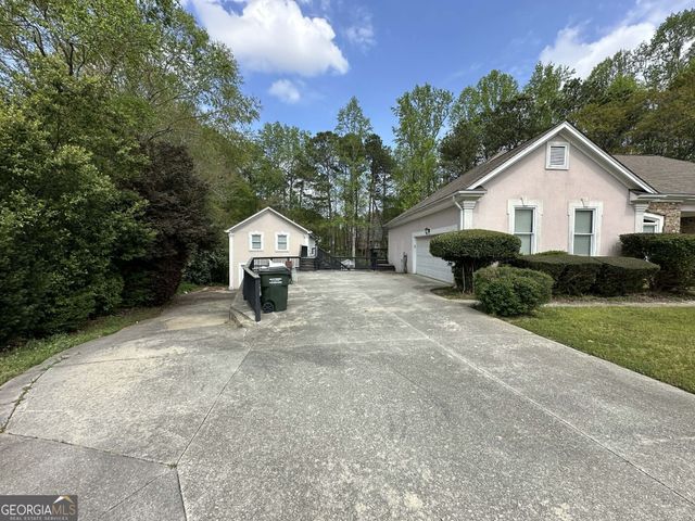 4065 Pate Branch Court, Loganville, GA 30052