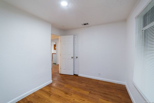 1946 Nolan, San Antonio, TX 78202